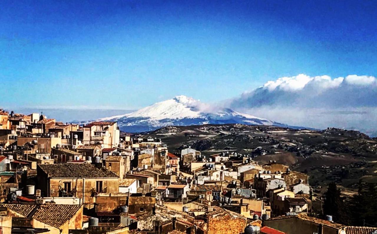 Bed and Breakfast Al Centro Storico Caltagirone Exterior foto